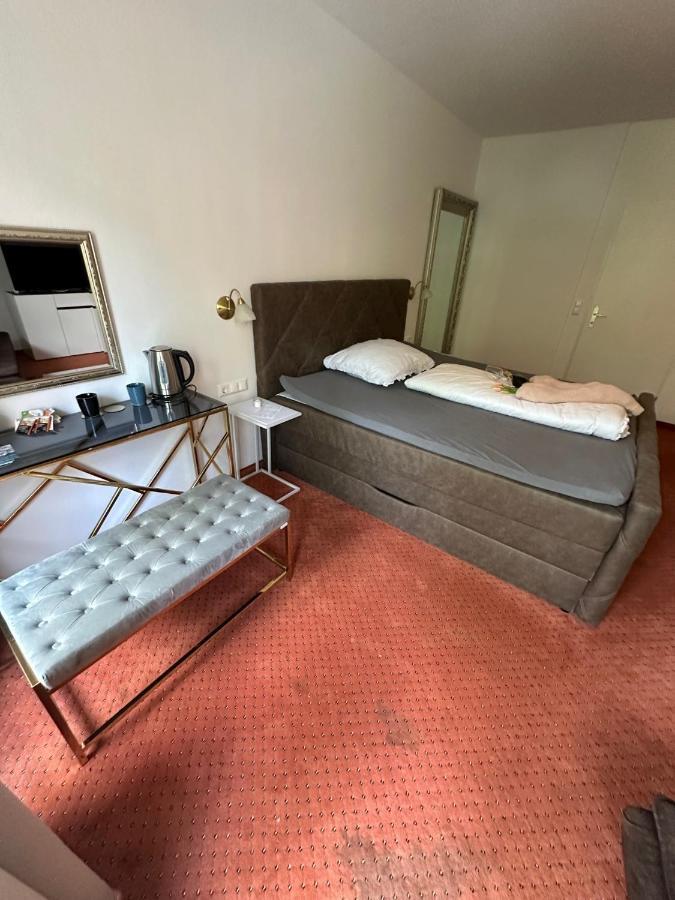 Pension Columbia Inkl. Fruehstueck Im Zentraum Bad Gleichenberg Exteriér fotografie